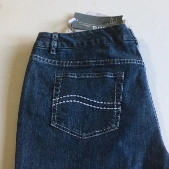 Smooth Platinum Siegel Short - Picture 2 of 4